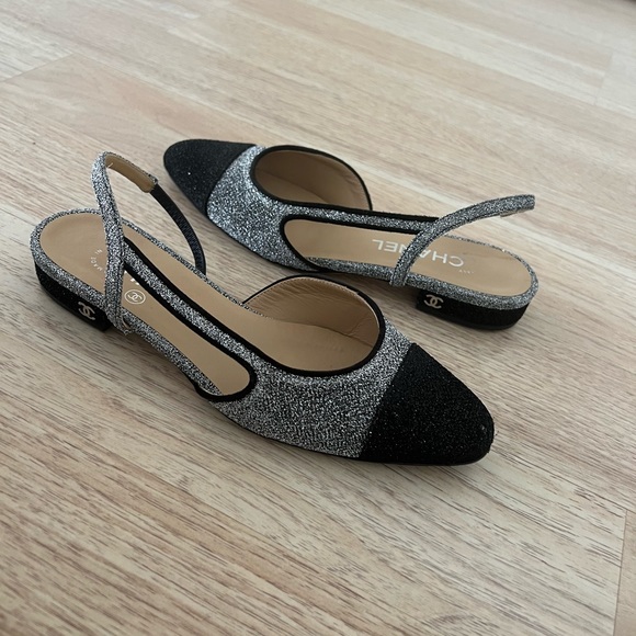 Chanel slingblack flats. Silver and black cap toe. Excellent condition. - Picture 1 of 5